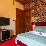 Hotel Araz White House
