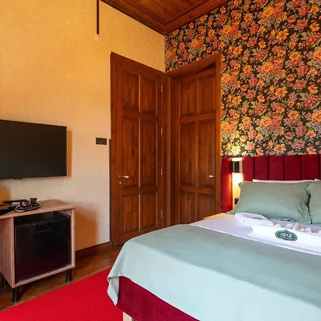 Ξενοδοχείο Araz White House