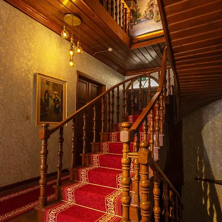 Ξενοδοχείο Araz White House Burgaz