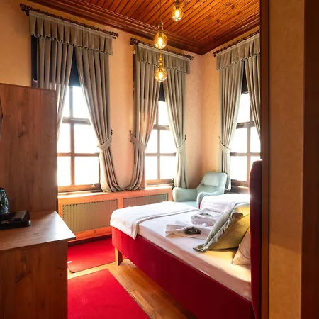 Araz White House Burgaz